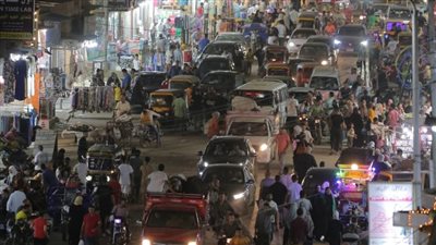 تكدس وفرحة، زحام في المنوفية ليلة عيد الأضحى (صور)