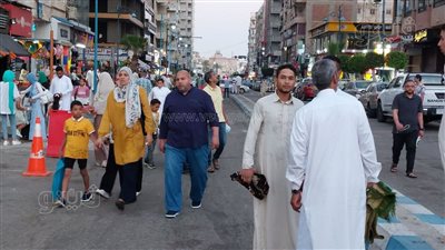 توافد كبير من المصطافين وأهالي مطروح على صلاة عيد الأضحى (فيديو وصور)