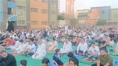  بحضور مكثف من الأطفال، ساحة شبان بنها كاملة العدد بالمصلين (صور )