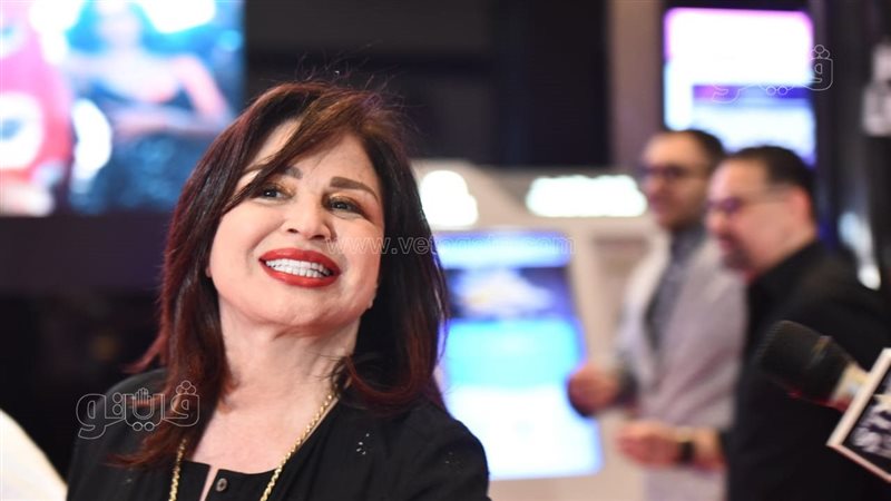 إلهام شاهين، فيتو