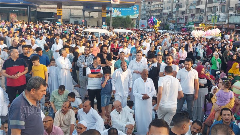 آلاف المصلين بالإسكندرية،