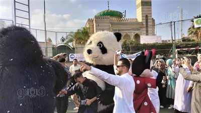 بـ غوريلا وباندا، مركز شباب الباجور يقدم فقرات فنية للأطفال (صور)