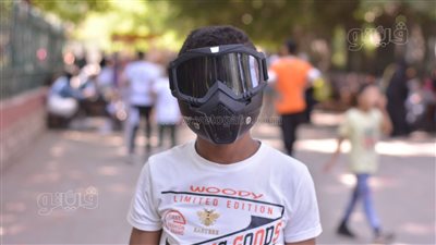 قصات الشعر والملابس الغريبة تتصدر المشهد في أول أيام عيد الأضحى (صور)