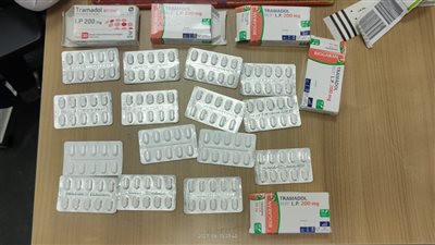 ضبط 3 ركاب بحوزتهم مخدرات في مطار القاهرة 