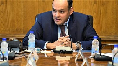 تحديات صعبة أمام وزارة الصناعة.. نقص العملة أول التحديات.. وانخفاض قيمة الصادرات أكبر العقبات