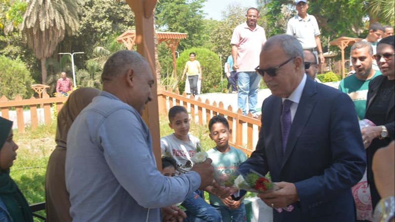 محافظ القليوبية بحدائق