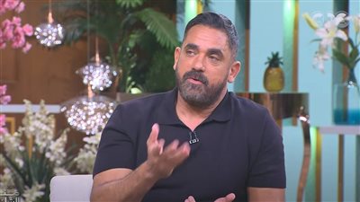 أمير كرارة: مكالمة نجل المنسي لي وجعت قلبي وهذا ما قاله لوالدته عني (فيديو)