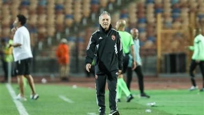 كولر يستقر على تشكيل الأهلي أمام البنك 