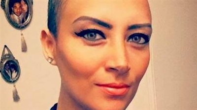 ياسمين غيث تنشر صورة لها بعد إجراء عملية جراحية 