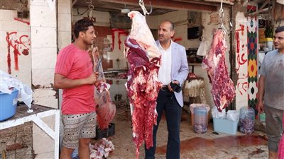 سكرتير عام بني سويف يتفقد محال الجزارة في ثاني أيام عيد الأضحى