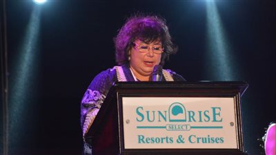 وزيرة الثقافة في مقدمة الحضور بحفل افتتاح مهرجان الإسكندرية | صور