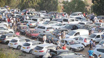 موديلات السبعينيات والثمانينيات.. 13 سيارة مستعملة بقيمة 10 آلاف جنيه 