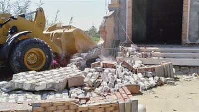 إزالة 338 حالة تعد على أراض زراعية وأملاك دولة ضمن الموجة الـ 18 بأسيوط|صور