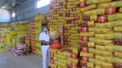 مصادرة 1316 طن أسمدة ومبيدات محظورة داخل مصانع بير السلم