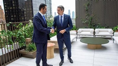 وزير الصناعة الإماراتي يبحث التعاون مع رئيس حكومة اليونان