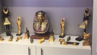 جولة داخل معرض كنوز مصر بالمتحف المصري.. نماذج أثرية بأياد مصرية|فيديو