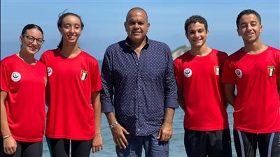 منتخب مصر يحقق ذهبية سباق التتابع في بطولة العالم للسباحة بالزعانف 