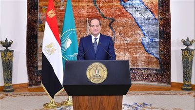 السيسي يصل مقر افتتاح محطة معالجة مياه مصرف بحر البقر