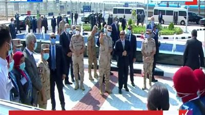 السيسي يتفقد مراحل ووحدات محطة معالجة مياه مصرف بحر البقر 