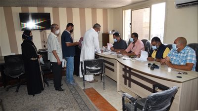 تسليم الوحدات السكنية للمرحلة الثانية لعقارات الكيلو 4 بمطروح | صور