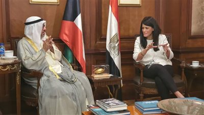 وزيرة التعاون الدولي تبحث مع مدير الصندوق الكويتي للتنمية العلاقات الاقتصادية المشتركة