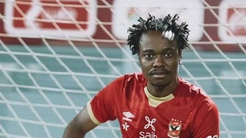 بيرسي تاو لاعب النادي