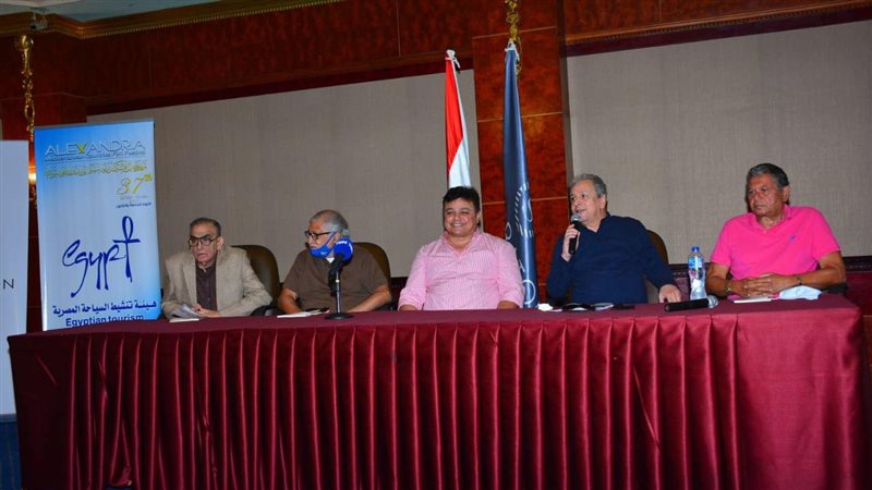 ندوة تكريم المخرج
