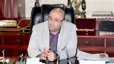 محافظ بني سويف يحيل مسئولين بالتعليم للتحقيق لتقصيرهم في العمل