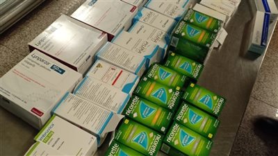 ضبط محاولة تهريب أدوية سرطان الكبد والرئة بمليون جنيه في مطار القاهرة