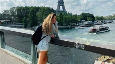 بالكاجوال والهوت شورت.. إطلالة جديدة للفنانة ريم مصطفى