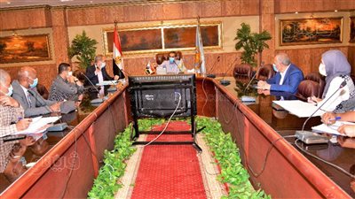 غلق 12 مستودعا شديد الخطورة ونقل ٥٤ آخرين خارج الكتلة السكنية بالغربية