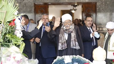 عجوز: عبد الناصر عاش ومات فقيرا ومنحني ١٠ جنيهات