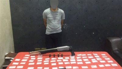 ضبط هارب من أحكام يدير بؤرة لتجارة الحشيش بالمنوفية