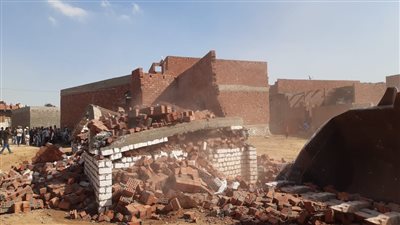 إزالة 25 حالة تعد وبناء مخالف في الجيزة 