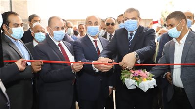 وزير القوى العاملة يفتتح عيادات التأمين الصحي بجامعة الزقازيق