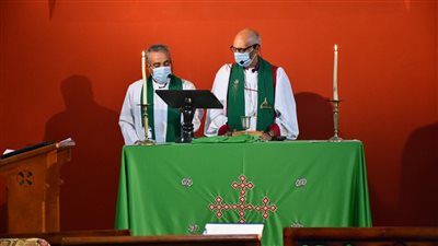 رئيس الأسقفية يترأس صلوات القداس بالسويس