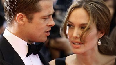 بينها سيف براد بيت.. تذكارات سينمائية بـ7.5 مليون دولار في مزاد علني