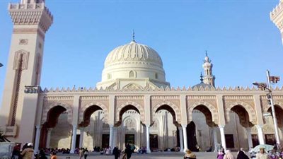 هشام عبد العزيز خطيباً للجمعة القادمة بالمسجد الأحمدي 