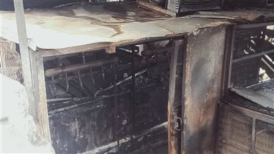 خسائر فادحة.. النيران تحول مطعم وكافيه بالإسكندرية إلى قطع فحم أسود