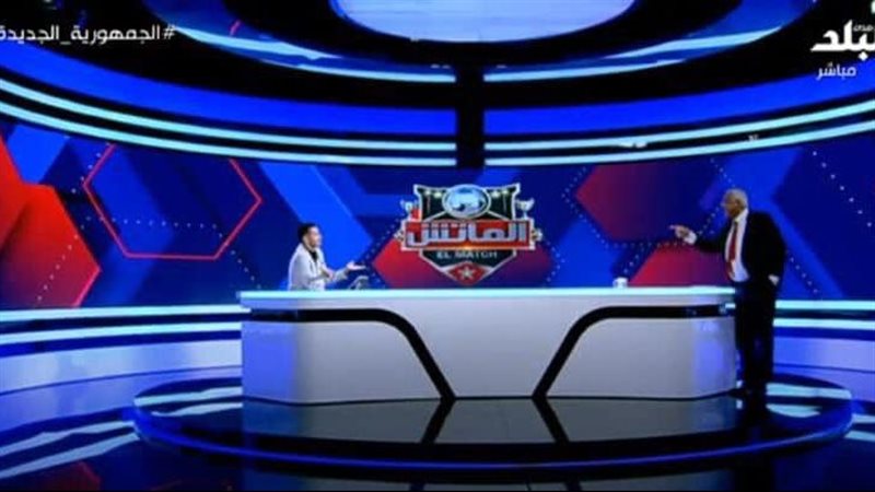 لحظة انسحاب فرج عامر