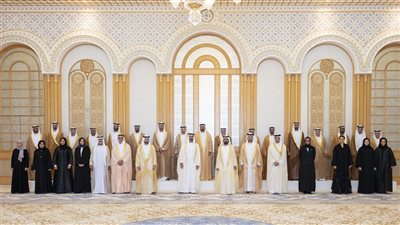 الحكومة الإماراتية الجديدة تؤدي القسم بحضور ولي عهد أبوظبي 