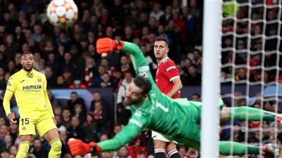 تعادل سلبي بين مانشستر يونايتد وفياريال في الشوط الأول