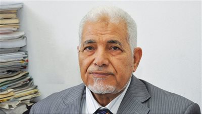 ما حكم الدين في المسن المريض بالزهايمر في الصلاة والصيام ؟