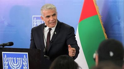 تزامنًا مع بدء رحلات الطيران بين الدولتين.. لابيد يفتتح السفارة الإسرائيلية في البحرين