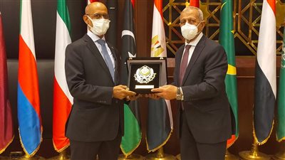 رئيس الأكاديمية العربية يستقبل سفير موريتانيا 