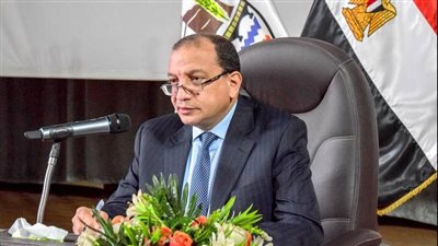 رئيس جامعة بني سويف يوجه بسرعة الانتهاء من الجداول الدراسية