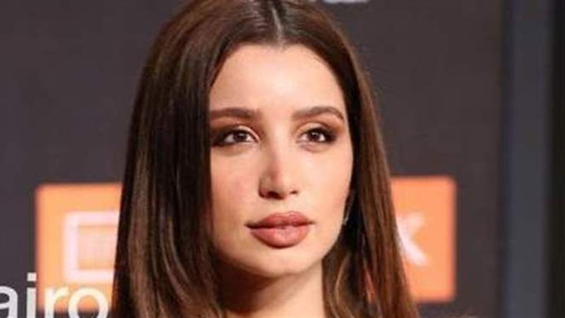الفنانة سارة التونسي