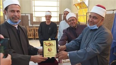 أوقاف التل الكبير بالإسماعيلية تكرم رموزها من الأئمة والعمال | صور