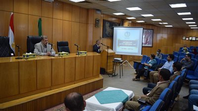  محافظ المنيا يكلف السكرتير العام بمتابعة مشروع 