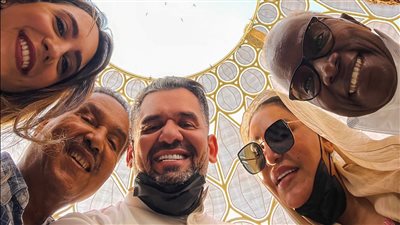 يضم نجوم الغناء حول العالم..صور وفيديوهات من استعدادات افتتاح إكسبو 2020